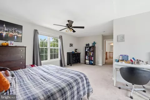Bedroom - 6355 Willowfield Way, Springfield, VA 22150 photo 6 of 8