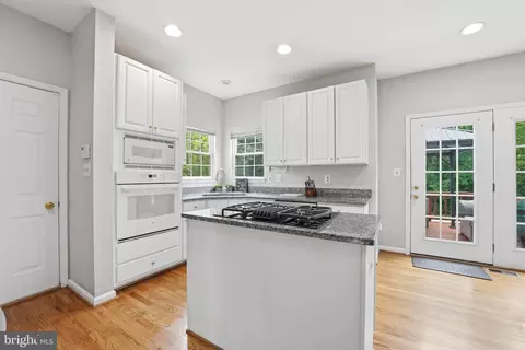 Kitchen - 6355 Willowfield Way, Springfield, VA 22150 photo 7 of 8