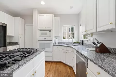 Kitchen - 6355 Willowfield Way, Springfield, VA 22150 photo 1 of 8