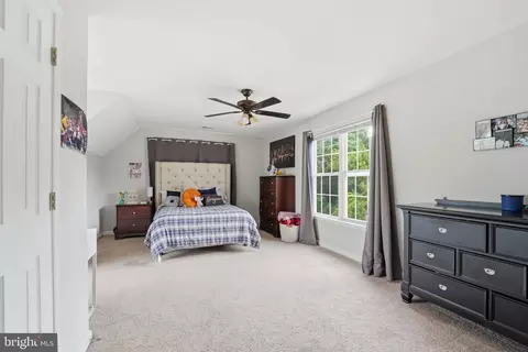 Bedroom - 6355 Willowfield Way, Springfield, VA 22150 photo 3 of 8