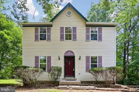 15226 Elk Run Rd, Chantilly, VA 20151