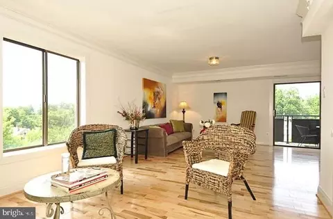 6001 Arlington Blvd #816, Falls Church, VA 22044