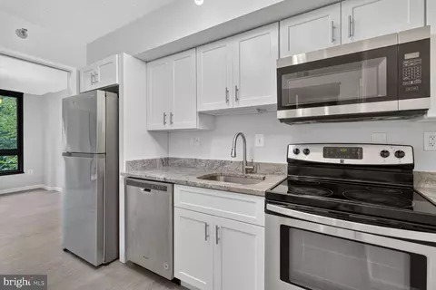 Kitchen - 1808 Old Meadow Rd #601, Mclean, VA 22102 photo 1 of 3