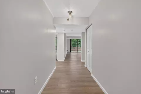 Entry Way - 1808 Old Meadow Rd #601, Mclean, VA 22102 photo 2 of 2