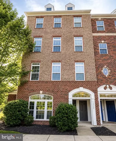 13752 Earhart Cir #10R, Herndon, VA 20171