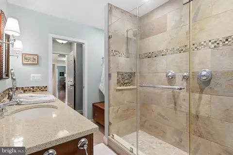 Bath - 1622 Forest Ln, Mclean, VA 22101 photo 1 of 2