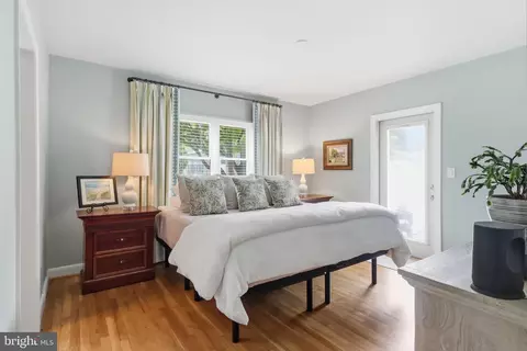 Bedroom - 1622 Forest Ln, Mclean, VA 22101 photo 1 of 5