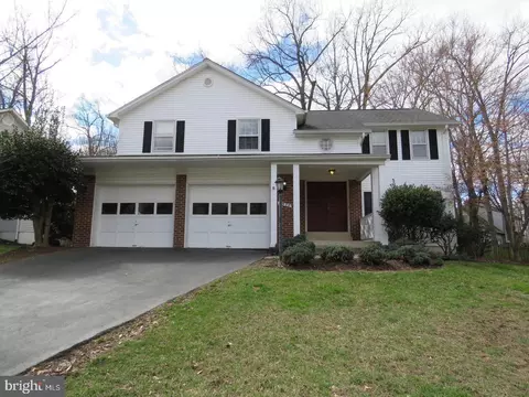 6570 Rockland Dr, Clifton, VA 20124