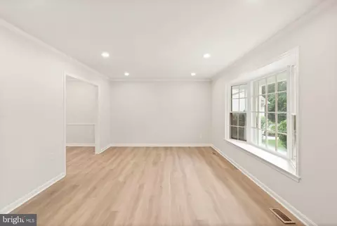 Living - 6390 Phillip Ct, Springfield, VA 22152 photo 1 of 7