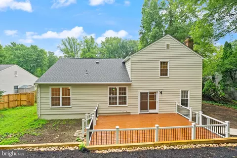 Exterior - 6390 Phillip Ct, Springfield, VA 22152 photo 9 of 9