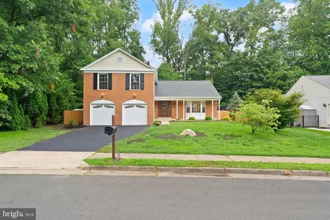Exterior - 6390 Phillip Ct, Springfield, VA 22152 photo 3 of 9