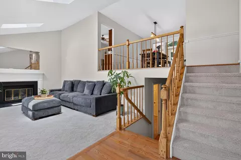 Entry Way - 7801 Cherry Orchard Ct, Springfield, VA 22153 photo 1 of 2