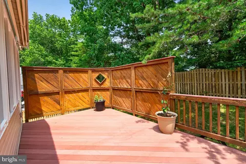 Exterior - 7801 Cherry Orchard Ct, Springfield, VA 22153 photo 2 of 6