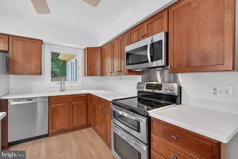 Kitchen - 7801 Cherry Orchard Ct, Springfield, VA 22153 photo 1 of 4