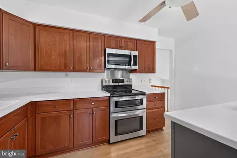 Kitchen - 7801 Cherry Orchard Ct, Springfield, VA 22153 photo 2 of 4