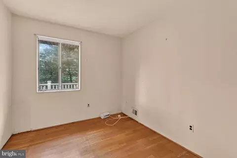 Bedroom - 7532 Murillo St, Springfield, VA 22151 photo 3 of 4