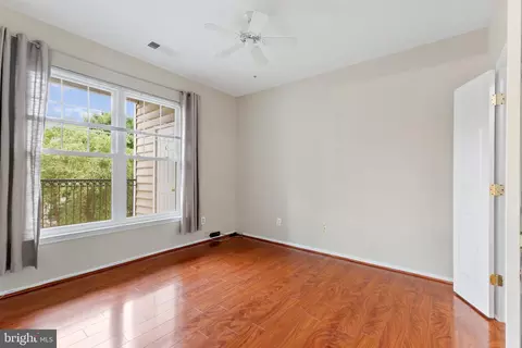 Bedroom - 1530 Spring Gate Dr #9312, Mclean, VA 22102 photo 1 of 4