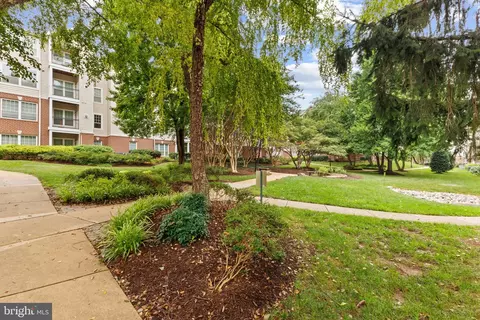 Exterior - 1530 Spring Gate Dr #9312, Mclean, VA 22102 photo 6 of 7