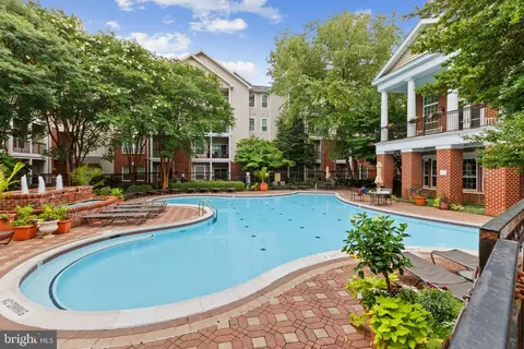 Exterior - 1530 Spring Gate Dr #9312, Mclean, VA 22102 photo 5 of 7