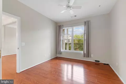 Bedroom - 1530 Spring Gate Dr #9312, Mclean, VA 22102 photo 3 of 4