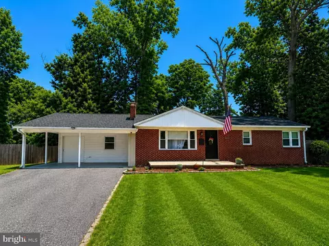 7907 Martha Washington St, Alexandria, VA 22309