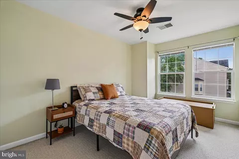 Bedroom - 8429 Carmela Cir, Springfield, VA 22153 photo 4 of 9