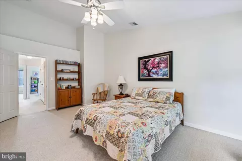Bedroom - 8429 Carmela Cir, Springfield, VA 22153 photo 1 of 9