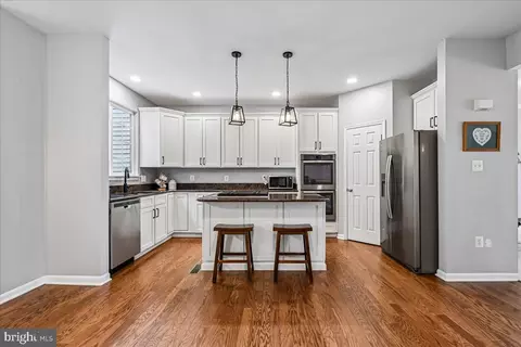 Kitchen - 8429 Carmela Cir, Springfield, VA 22153 photo 2 of 5