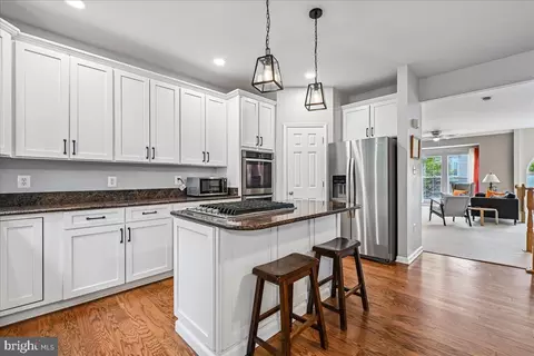 Kitchen - 8429 Carmela Cir, Springfield, VA 22153 photo 3 of 5