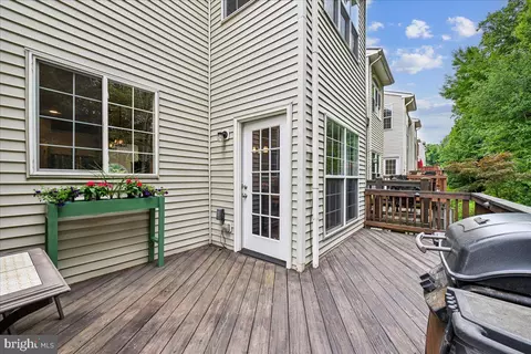 Exterior - 8429 Carmela Cir, Springfield, VA 22153 photo 4 of 10