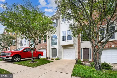 Exterior - 8429 Carmela Cir, Springfield, VA 22153 photo 3 of 10