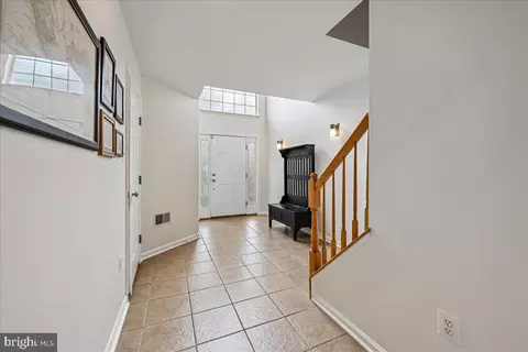 Entry Way - 8429 Carmela Cir, Springfield, VA 22153 photo 5 of 5