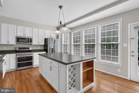 Kitchen - 8015 Readington Ct, Springfield, VA 22152 photo 1 of 5