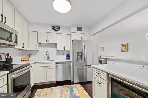 Kitchen - 1800 Old Meadow Rd #1516, Mclean, VA 22102 photo 1 of 1