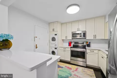 Other - 1800 Old Meadow Rd #1516, Mclean, VA 22102 photo 3 of 8