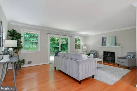 Living - 7500 Long Pine Dr, Springfield, VA 22151 photo 4 of 5