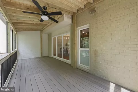 Exterior - 2050 Chadds Ford Dr, Reston, VA 20191 photo 9 of 9