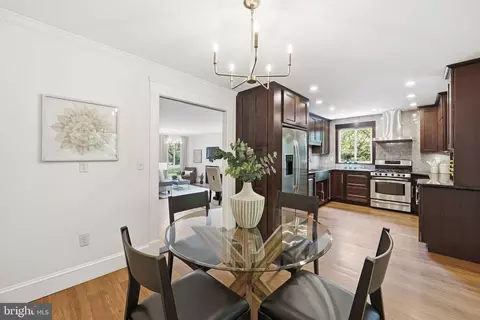 Dining - 2050 Chadds Ford Dr, Reston, VA 20191 photo 4 of 6