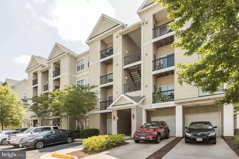 5123 Travis Edward Way #B, Centreville, VA 20120
