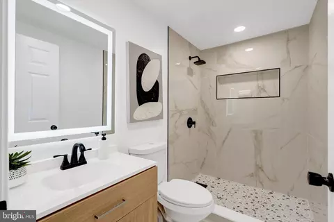 Bath - 8079 Steeple Chase Ct, Springfield, VA 22153 photo 1 of 2