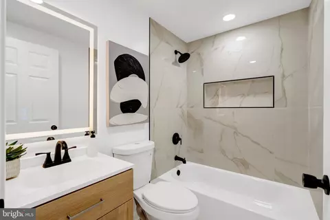 Bath - 8079 Steeple Chase Ct, Springfield, VA 22153 photo 2 of 2
