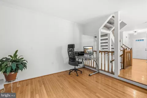Entry Way - 8550 Bauer Dr, Springfield, VA 22152 photo 1 of 2