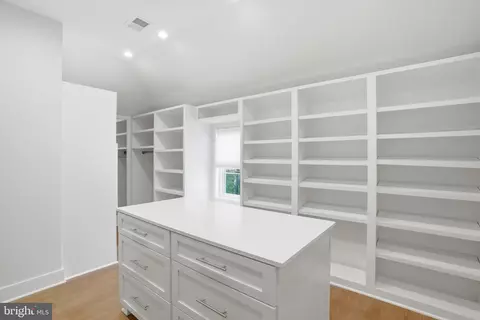 Other - 938 Saigon Rd, Mclean, VA 22102 photo 8 of 12
