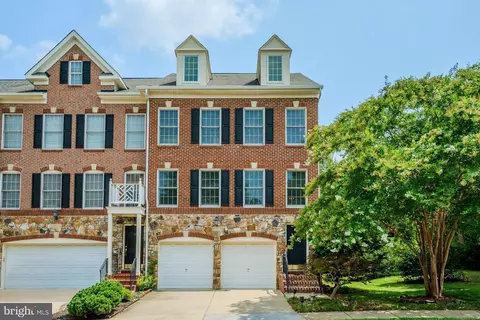 4555 Gossamer Way, Fairfax, VA 22033
