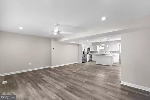 Living - 6612 Burlington Pl, Springfield, VA 22152 photo 5 of 8