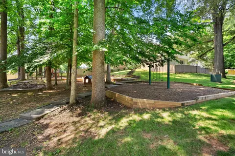 Exterior - 6612 Burlington Pl, Springfield, VA 22152 photo 10 of 11