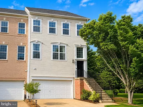 6712 Sullivan Way, Alexandria, VA 22315