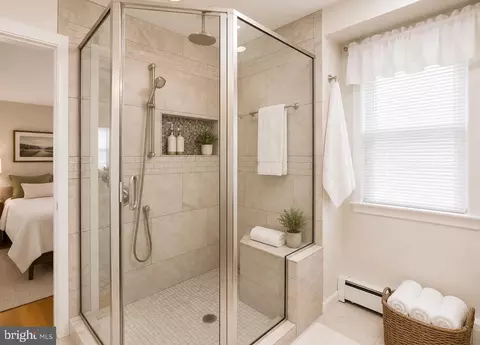 Bath - 12012 Canter Ln, Reston, VA 20191 photo 3 of 3