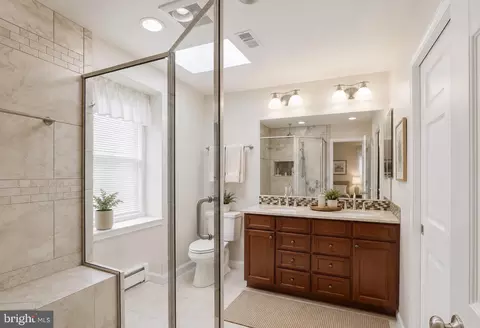 Bath - 12012 Canter Ln, Reston, VA 20191 photo 1 of 3