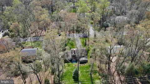 View/Area - 12012 Canter Ln, Reston, VA 20191 photo 4 of 5